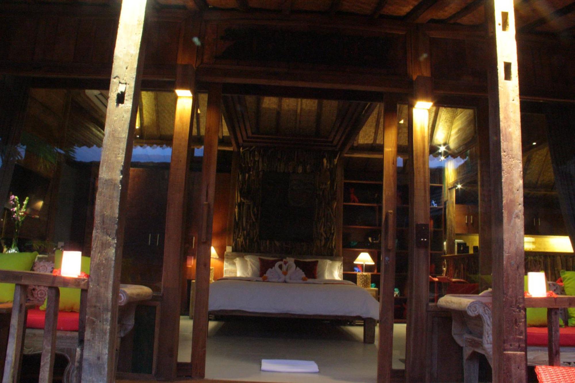 Ubud Virgin Villa Room photo